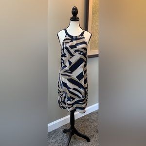 LE CHATEAU stunning like new geometric printed fully lined halter style dress
